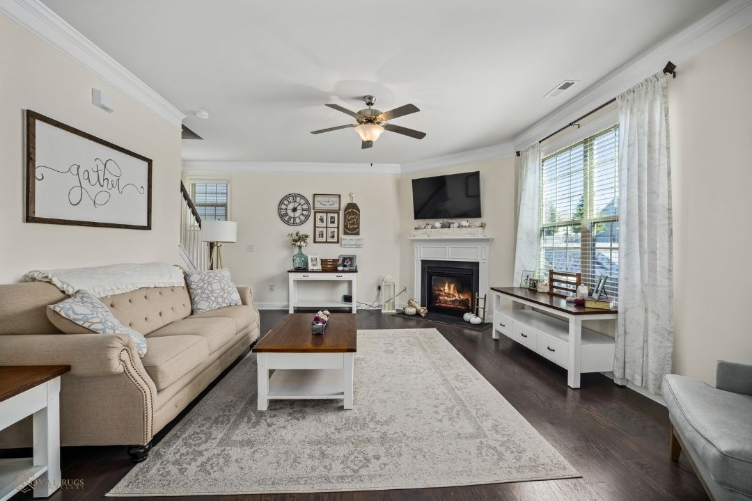Persian Rugs in Fort Myers and How to Keep Them Bright and Strong 